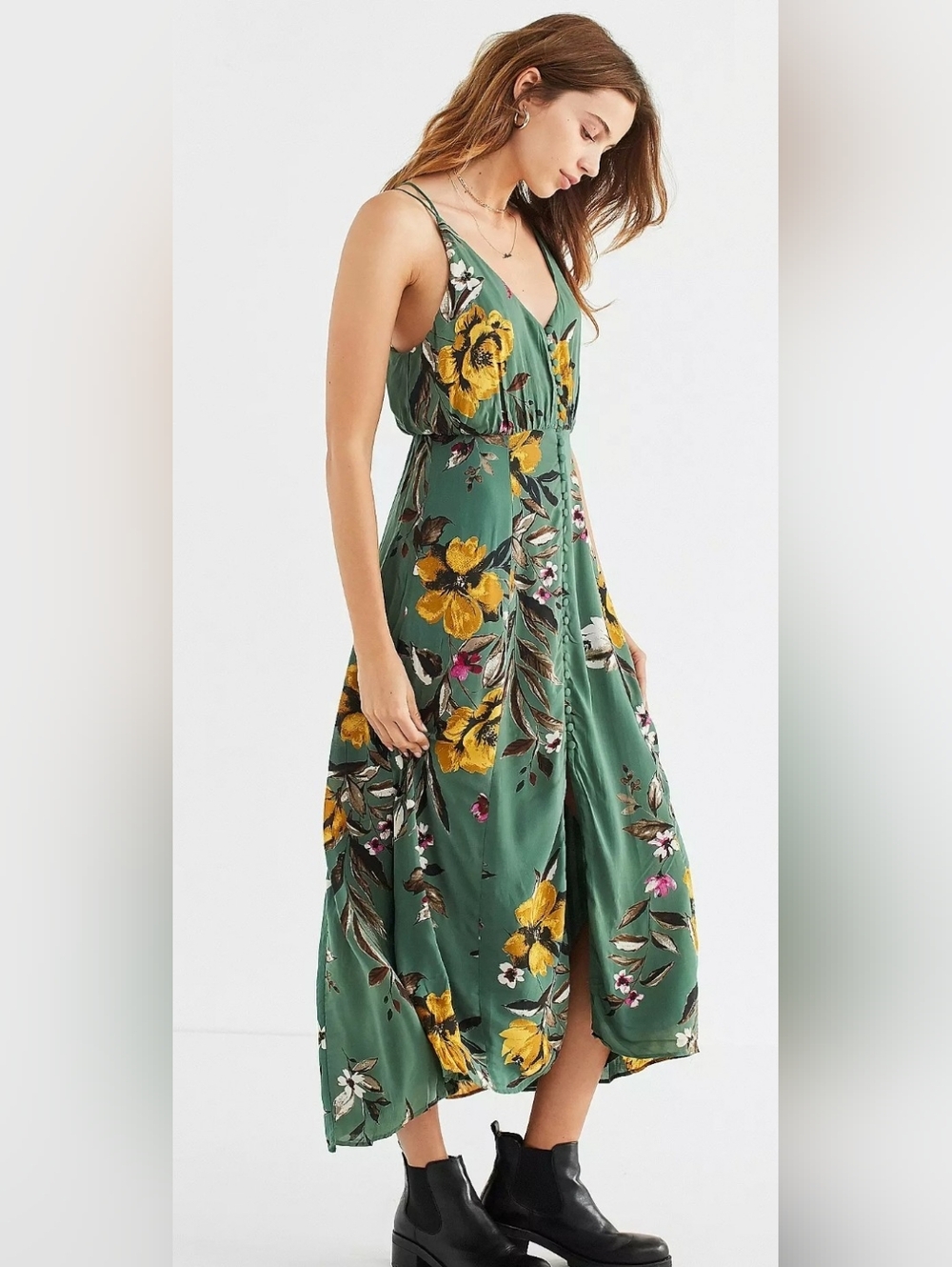 Urban Outfitters Lady Lava Green Floral Covered Button-Down Midi
Dress Size 0 - Picture 4 of 14